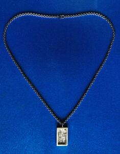 Erika Ikka Friden "Hängsmycke" Silver 2,5x1,5 cm Kedja 50cm