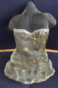 Lisa Abelsson "Torso" Nätskulptur 30x23 cm