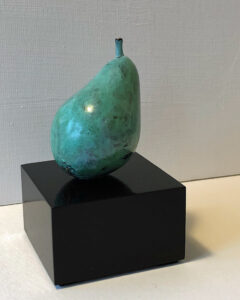 Anni Kristine "Päron" Bronsskulptur 10x6x6 cm