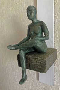 Ylva Junfelt "Skulptur" Lufttorkad lera, höjd 21 cm