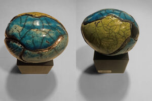 Elisabeth Johansson "Rakuägg" Keramik, 16x11x11 cm